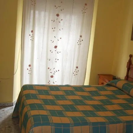 Alcazar ゲストハウス 2*